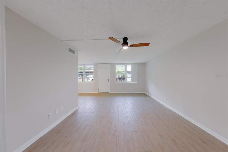1 bedroom Condominium at 4715 Bay Street #132, Winston Park Northeast, St Petersburg — photo 5