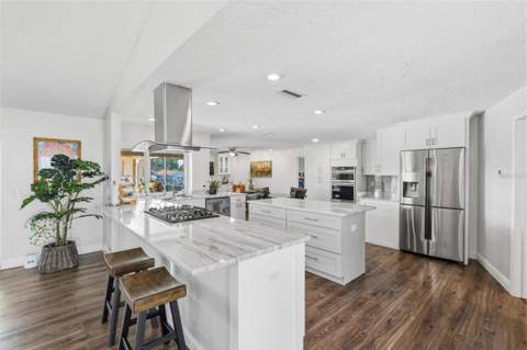 1997 Hawaii Avenue, St Petersburg FL - photo 12 of 60