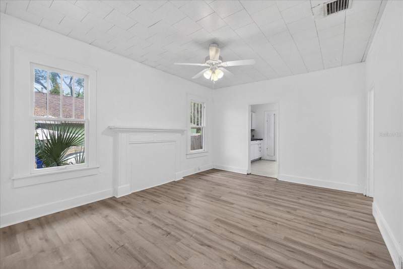4 bedroom Single Family Residence at 2211 22nd Avenue, Meares G W Rev Map, St Petersburg — photo 5