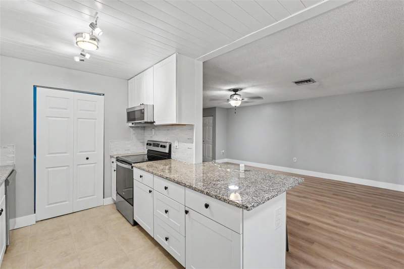 2 bedroom Villa at 1208 Highland Avenue #121, New Haven Condo, Largo — photo 5