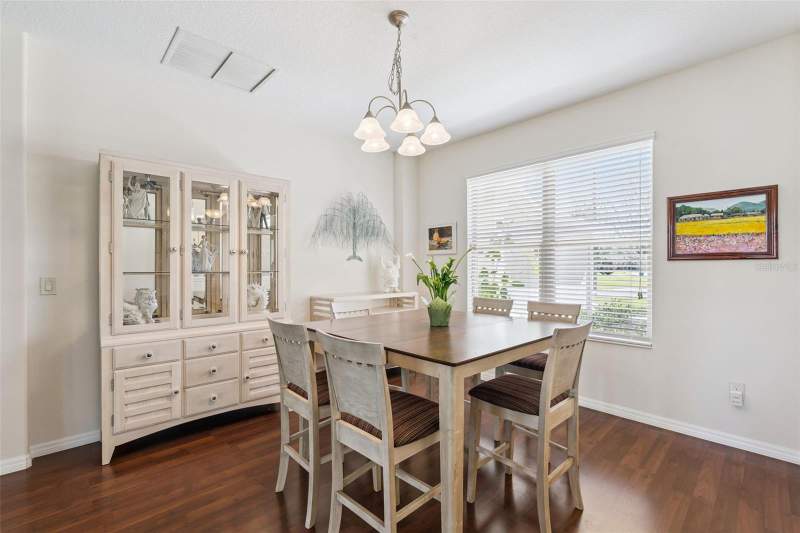 3 bedroom Single Family Residence at 26645 Manassas Drive, Leesburg Arlington Ridge Ph 02, Leesburg — photo 4