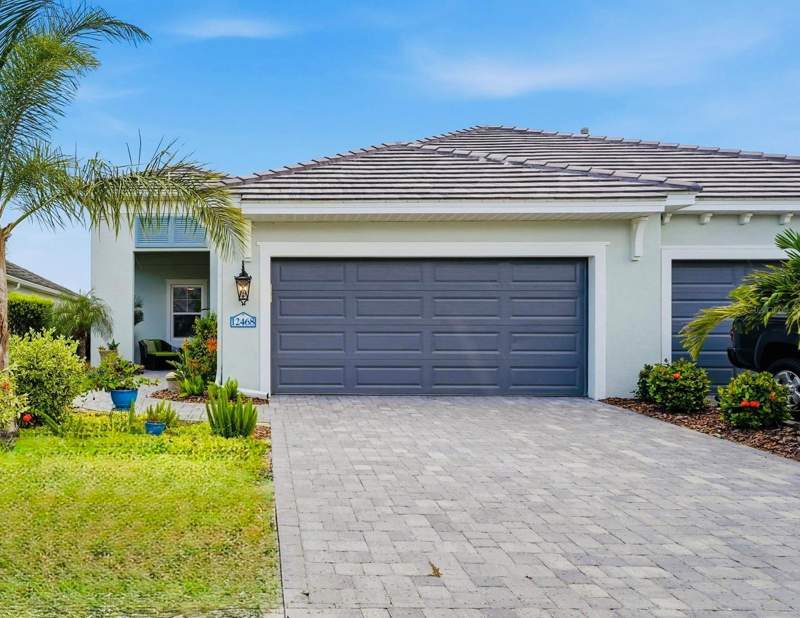 12468 PALATKA DRIVE home for sale in Grand Palm Phases 2a (D) &amp; 2a (E) Homes for Sale: Median $910K