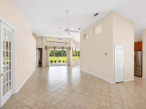 3944 Silk Oak Lane, Palm Harbor FL - photo 9 of 57