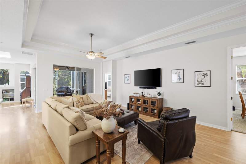 2 bedroom Single Family Residence at 5064 Creekside Trail, Carlyle At Villages Of Palm-Aire, Sarasota — photo 5