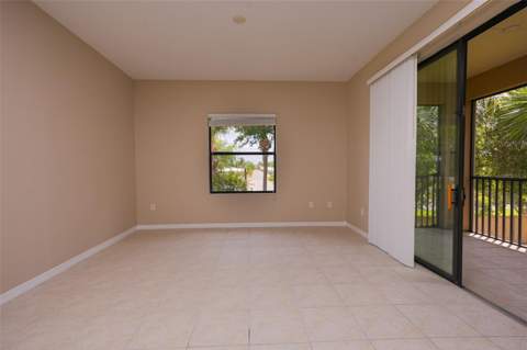 4015 Overture Circle #314, Bradenton FL - photo 16 of 57