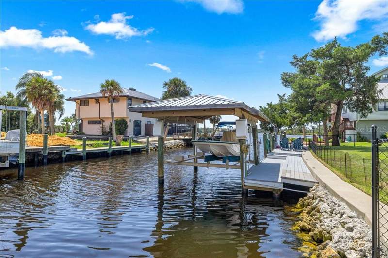 3 bedroom Single Family Residence at 12014 W Dolphin Court, Homosassa, Homosassa — photo 5