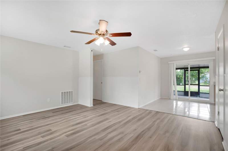5 bedroom Single Family Residence at 130 KASEY DRIVE, AZALEA HOMES, ORLANDO — photo 5