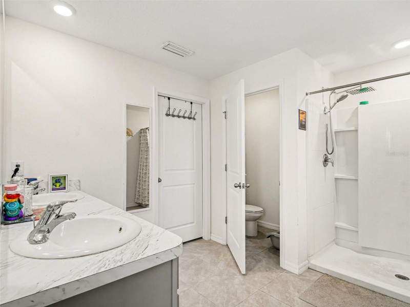 4 bedroom Single Family Residence at 4114 Dovetail Lane, Silverstone North Ph Ic & Id, Palmetto — photo 5