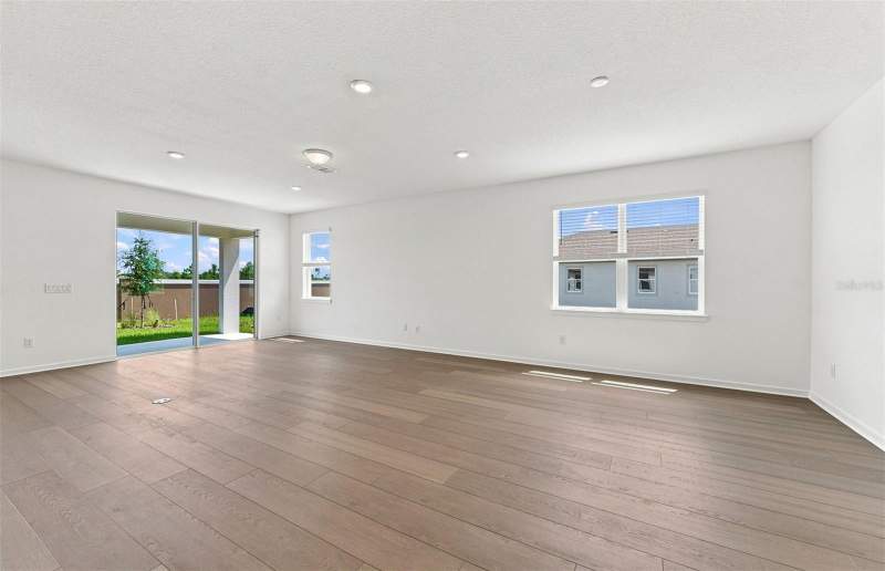 4 bedroom Single Family Residence at 9928 Johnson Oaks Glen, Seaire, Parrish — photo 5