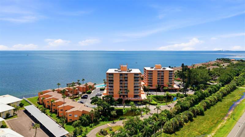 2 bedroom Condominium at 7430 Sunshine Skyway Lane #901, South Bay Condo, St Petersburg — photo 4