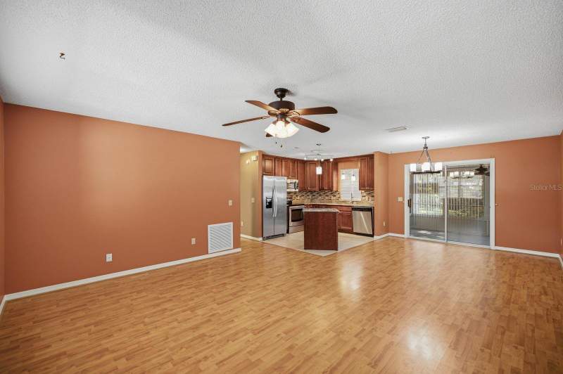 3 bedroom Single Family Residence at 705 Murray Lane, Lady Lake Oak Meadows, Lady Lake — photo 4