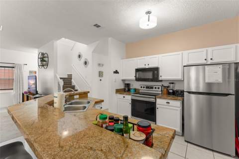 4747 Ormond Beach Way, Kissimmee FL - photo 12 of 44