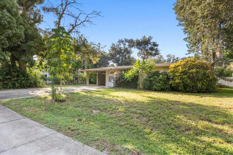 2 bedroom Single Family Residence at 260 Shamrock Drive, South Venice, Venice — photo 4
