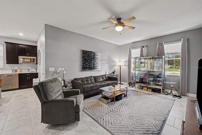 6 bedroom Single Family Residence at 8995 Croquet Court, Stoneybrook South North Prcl Ph 5, Davenport — photo 3