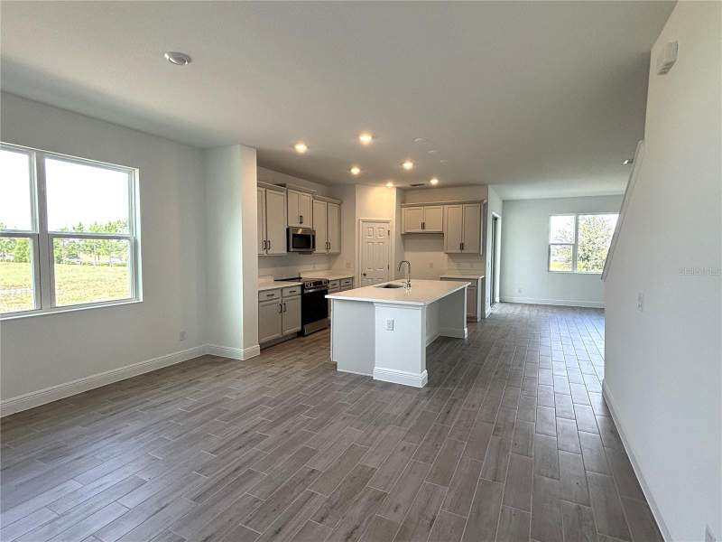 5 bedroom Single Family Residence at 7252 Rolling Leaf Road, Trinity Lakes Ph 3, Groveland — photo 2