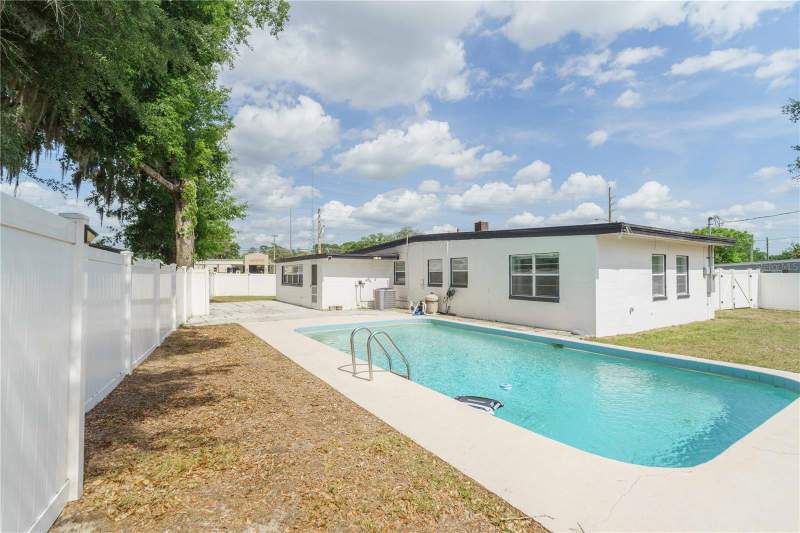 4 bedroom Single Family Residence at 3523 SE 6th Street, Ocala Highlands Citrus Drive Add, Ocala — photo 2