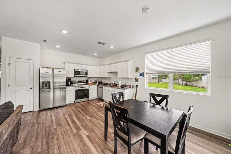3 bedroom Single Family Residence at 6272 Bucket Court, Dug Crk Twnhms, Gibsonton — photo 4