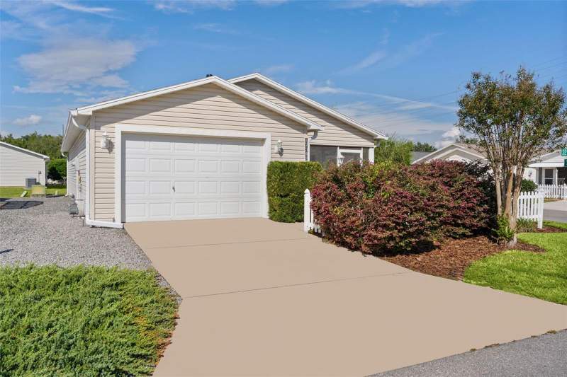 2 bedroom Single Family Residence at 17382 SE 93rd Retford Terrace, Crescent Rdg Ph 2, The Villages — photo 2