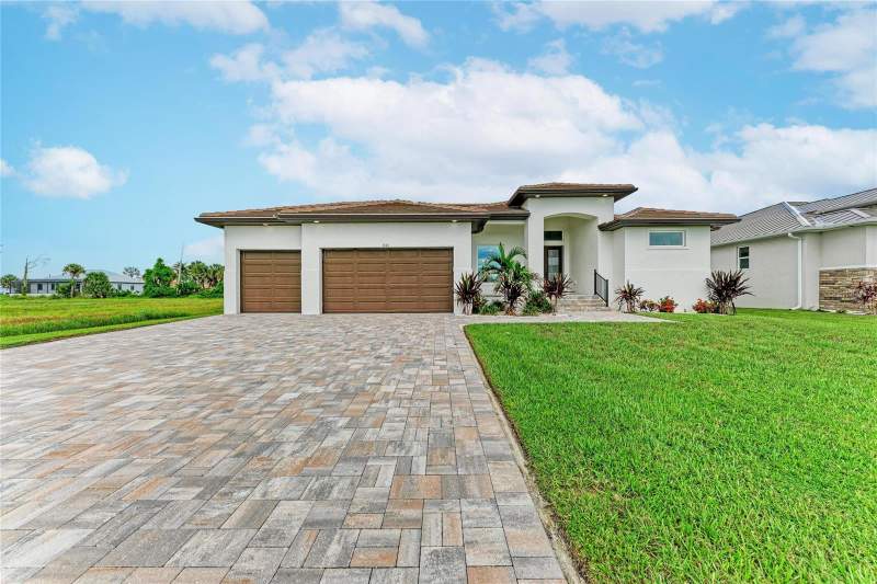 3 bedroom Single Family Residence at 241 Rotonda Boulevard, Rotonda West Pine Valley, Rotonda West — photo 3