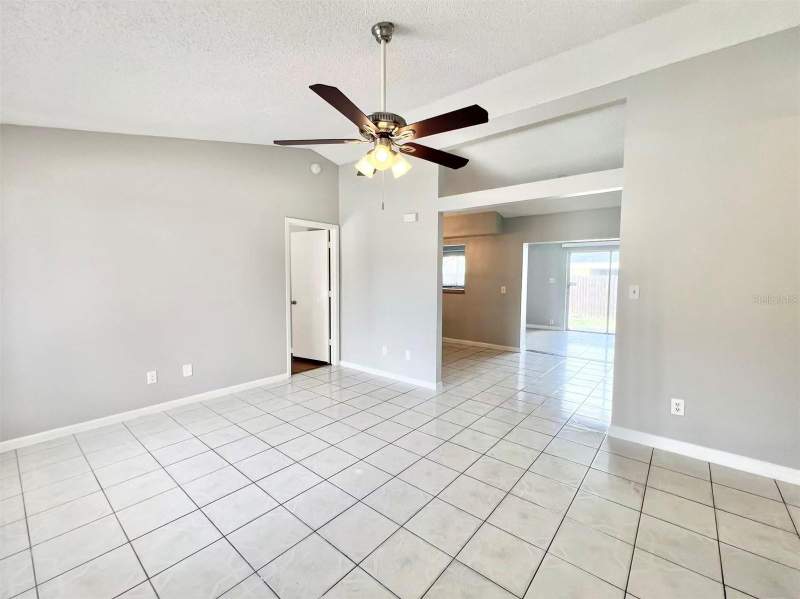 3 bedroom Single Family Residence at 291 Lalla Lane, Dream Lake, Apopka — photo 3