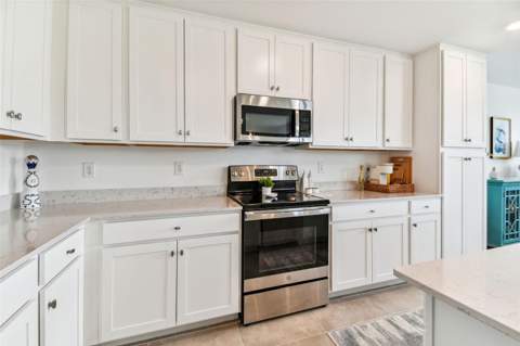 18114 Gawthrop Drive #106, Bradenton FL - photo 11 of 63
