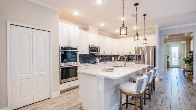 4 bedroom Single Family Residence at 8646 Oakstone Circle, Oakstone Farms, Leesburg — photo 4