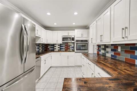 468 Grenier Drive, North Fort Myers FL - photo 11 of 39