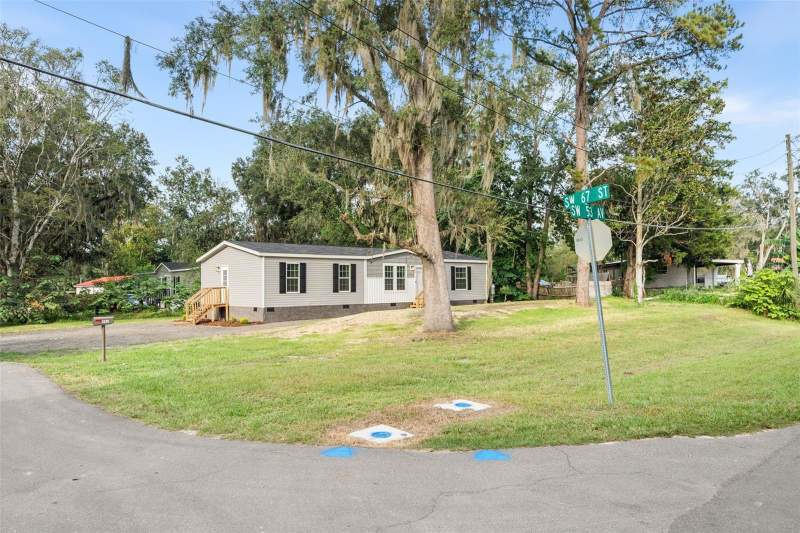 3 bedroom Manufactured Home at 5239 SW 67th Street, Arredondo Estates 4, Gainesville — photo 2