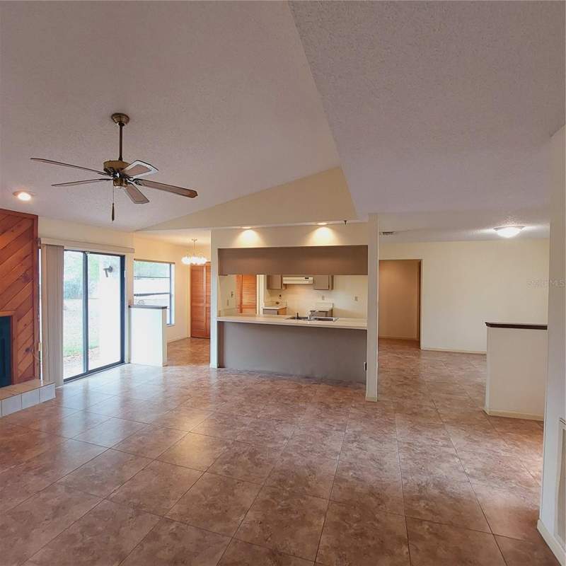 3 bedroom Single Family Residence at 14902 Oldgate Place, Country Aire Ph One, Tampa — photo 3