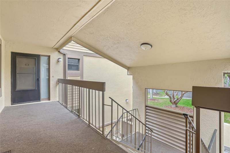 2 bedroom Condominium at 130 Woodlake Wynde #130, East Lake Woodlands Woodlake Run, Oldsmar — photo 3