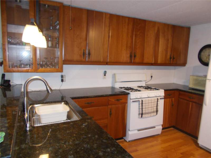 2 bedroom Mobile Home at 5039 Palena Boulevard, Holiday Park, North Port — photo 3