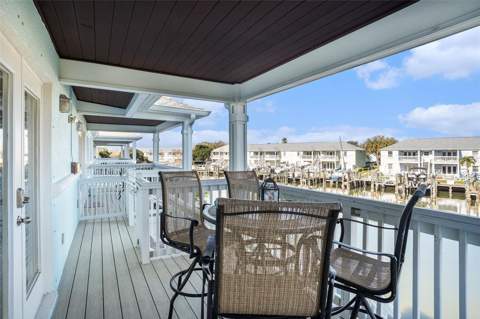 5176 Salmon Drive #D, St Petersburg FL - photo 6 of 6