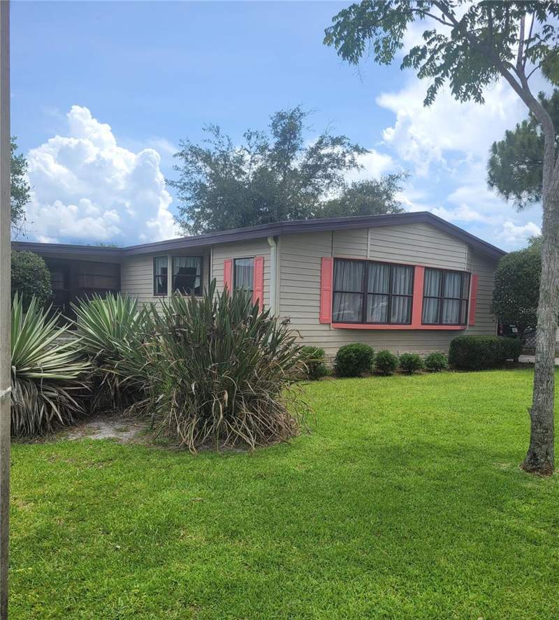 2 bedroom Manufactured Home at 3211 Wekiva Road, Tavares Fox Run Mobile Home, Tavares — photo 3