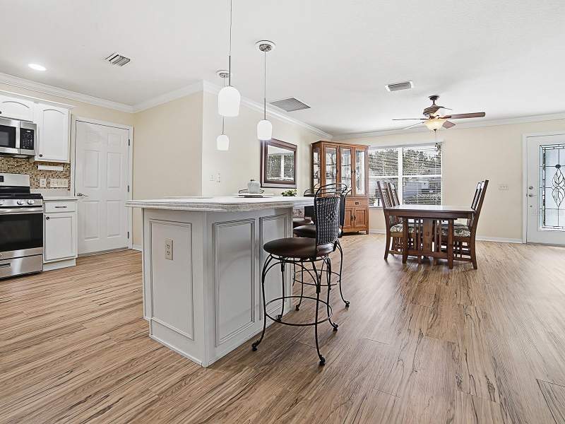 2 bedroom Single Family Residence at 299 Mercer Way, The Villages, The Villages — photo 2