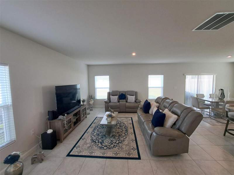 4 bedroom Single Family Residence at 1508 Majestic Lane, Eagle Lndg Ph II, Winter Haven — photo 5