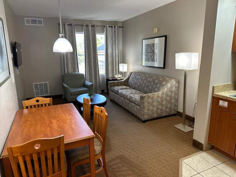 1 bedroom Condo - Hotel at 7601 Canada Avenue #201, 7601 Condominium, Orlando — photo 2