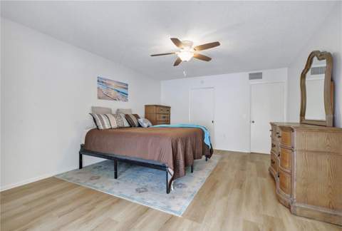 597 Lakeside Drive #205, Bradenton FL - photo 22 of 47
