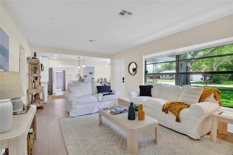 4 bedroom Single Family Residence at 1608 Ottawa Road, Maddox Sub, Clearwater — photo 3
