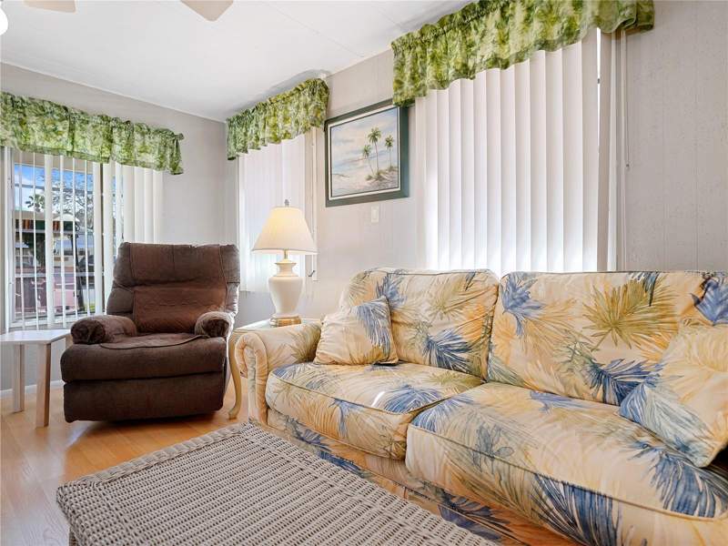 2 bedroom Manufactured Home at 3 Grayhackle Street, Saddlebag Lake, Lake Wales — photo 5