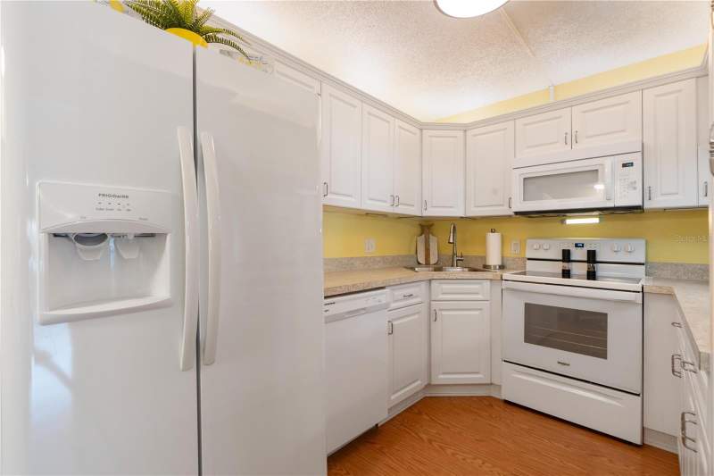 2 bedroom Condominium at 12218 FOX CHASE DRIVE #C1, PINE RIDGE AT SUGAR CREEK, HUDSON — photo 3