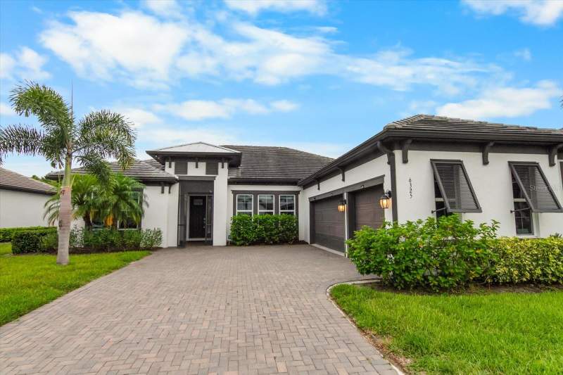 6325 RIVO LAKES BOULEVARD home for sale in Rivo Lakes