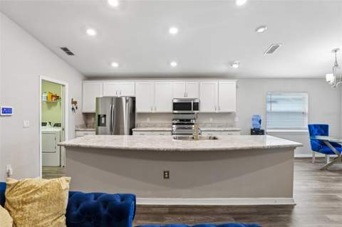 1042 Corso Dr, Winter Haven FL - photo 10 of 34