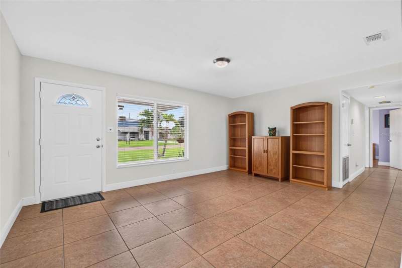 4 bedroom Single Family Residence at 8428 Iris Avenue, Cross Bayou Estates, Seminole — photo 5