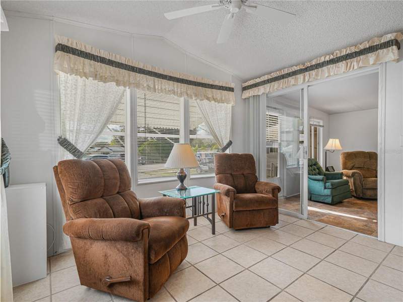 1 bedroom Manufactured Home at 47 Woodruff Way, Saddlebag Lake, Lake Wales — photo 4