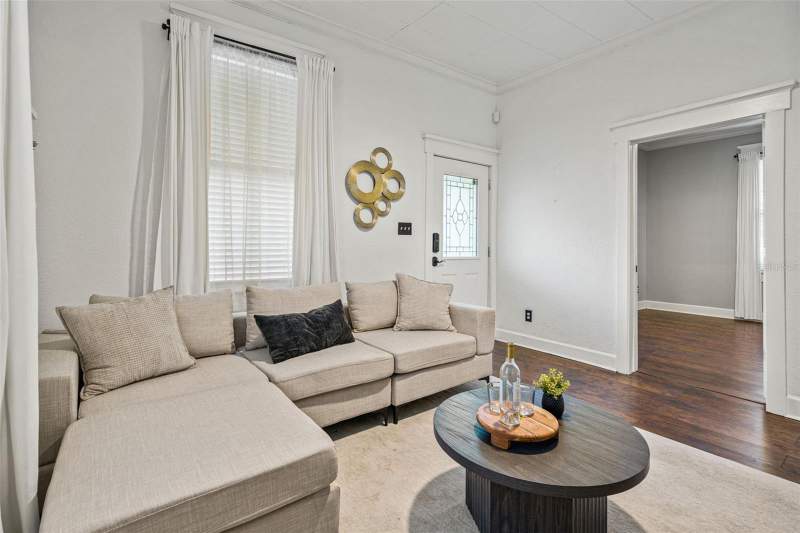 2 bedroom Single Family Residence at 816 W Idlewild Avenue, Idlewild On The Hillsborough, Tampa — photo 5