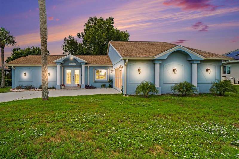 3 bedroom Single Family Residence at 12001 SW KINGSWAY CIRCLE, KINGS XING, LAKE SUZY — photo 1