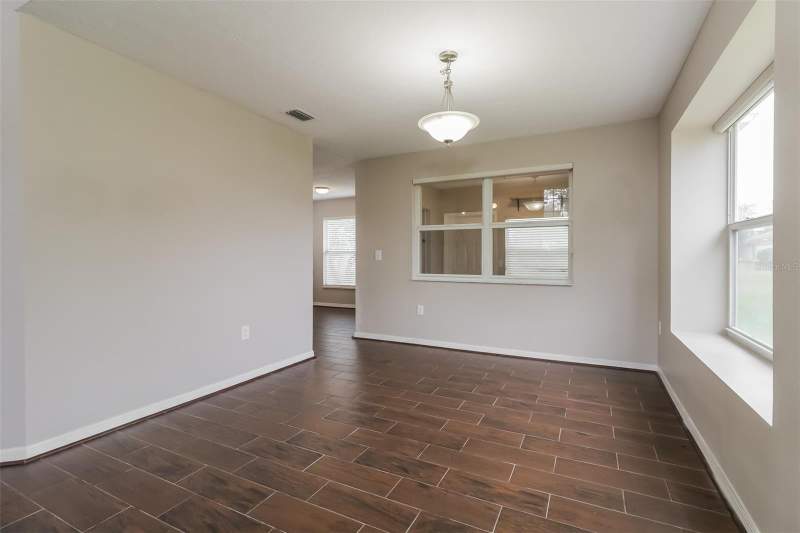 3 bedroom Single Family Residence at 10832 New Brighton Court, Oaks At River Ridge, New Port Richey — photo 5