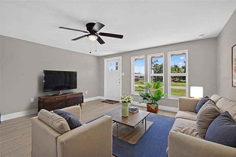 4 bedroom Single Family Residence at 312 Reading Street, Port Charlotte Sec 005, Port Charlotte — photo 3