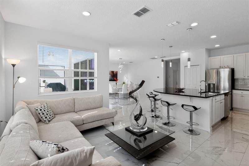 6 bedroom Single Family Residence at 4577 Cabello Loop, Bellavida Ph 2B, Kissimmee — photo 2