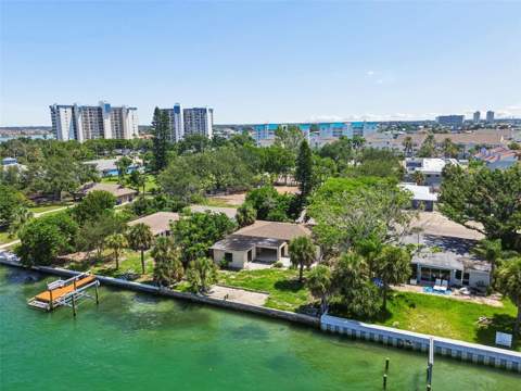 9300 Gulf Boulevard, St Pete Beach FL - photo 11 of 20